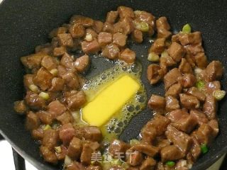 奶油蘑菇牛排丁 ★口口牛排4的做法步骤：5