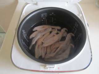 香卤鸭掌的做法步骤：2