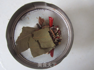 香卤鸭掌的做法步骤：5