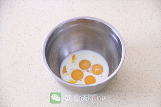告别气疯拥抱戚风完胜君之的做法步骤：4