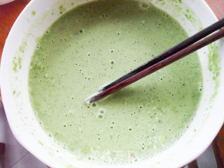 大眼蛙菜汁饼的做法步骤：6