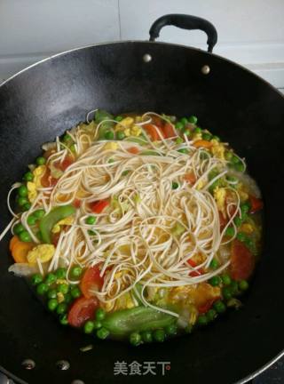 鸡蛋蔬菜面的做法步骤：4