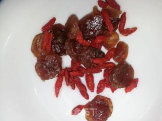 茶树菇排骨养生汤的做法步骤：4