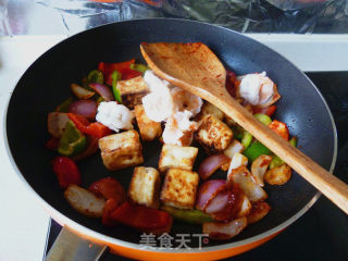 菠萝虾仁咕咾豆腐的做法步骤：8