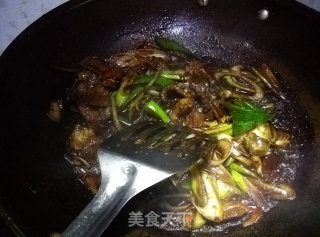 葱爆羊肉的做法步骤：11