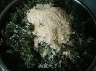 农家菜—蒸饽饽蒿的做法步骤：2