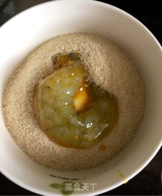 酥烤虾串的做法步骤：4