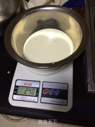 自制炼乳的做法步骤：1