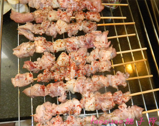 孜然羊肉串的做法步骤：6
