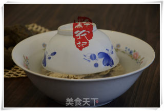 灰豆腐果杏鲍菇西红柿排骨汤的做法步骤：2
