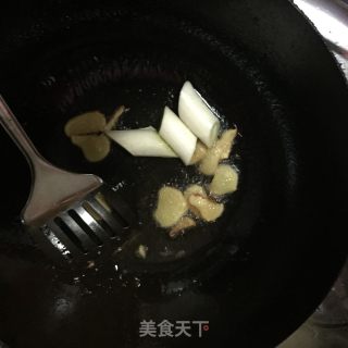 烧黄花鱼的做法步骤：4