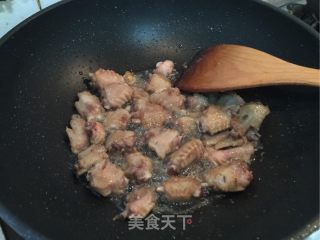菠萝炒鸭翼的做法步骤：4