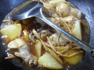 黄花菜土豆鸡翅根的做法步骤：11