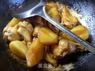 黄花菜土豆鸡翅根的做法步骤：12