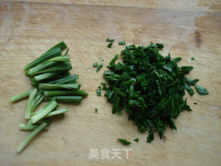 韭菜面片的做法步骤：1