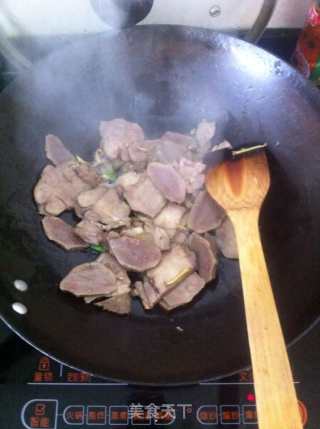 黑椒牛肉的做法步骤：5