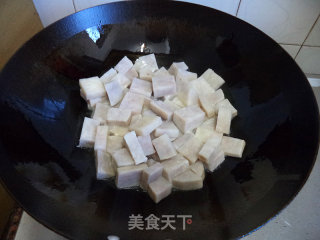 黑椒香芋丁的做法步骤：4