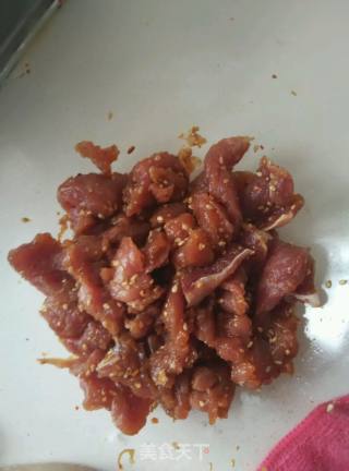 牙签肉的做法步骤：2