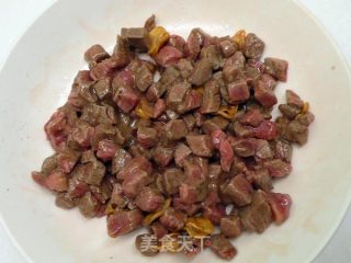 芦笋炒牛肉 ⟨ +干酪 ⟩ ★口口牛排 7的做法步骤：4