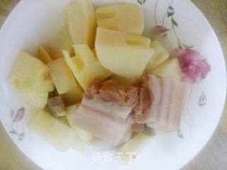 咸肉烧笋的做法步骤：4