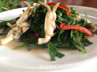 春之味 ·【韭菜炒蛏肉】的做法步骤：5