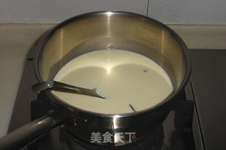 草莓奶冻的做法步骤：2