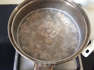 豌豆瘦肉粥的做法步骤：3