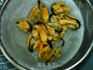 蛋清茼蒿淡菜汤的做法步骤：6