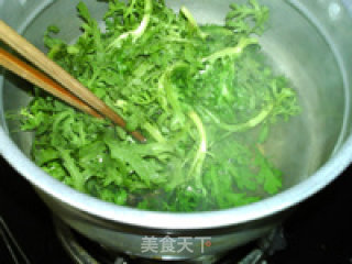 蛋清茼蒿淡菜汤的做法步骤：9
