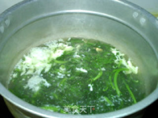 蛋清茼蒿淡菜汤的做法步骤：11