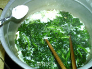 蛋清茼蒿淡菜汤的做法步骤：12