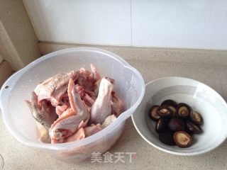 春季滋补 【炖鸡汤】的做法步骤：1