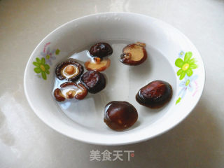 滋补鸡汤的做法步骤：2