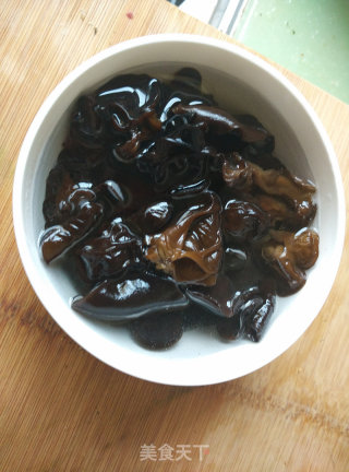 荠菜三鲜馄饨的做法步骤：3