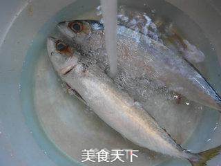 芝麻鱼松的做法步骤：2