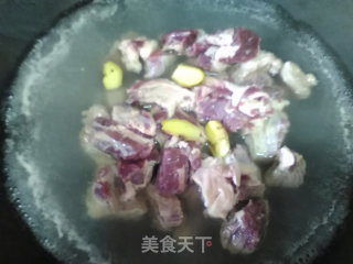 萝卜牛腩的做法步骤：4
