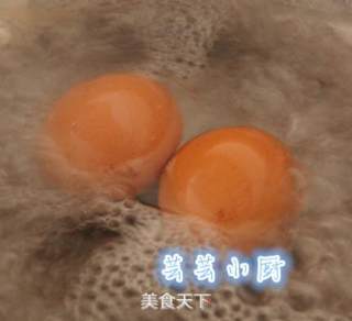 【芸芸小厨】低脂减肥菜——黑醋汁金枪鱼沙拉的做法步骤：2