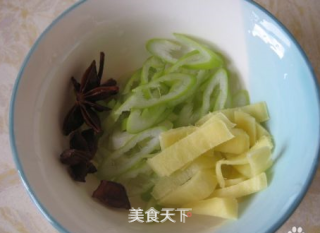 东北杀猪菜的做法步骤：1
