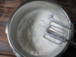 终于用硬膜做出了不塌陷的戚风——八寸圆模戚风的做法步骤：9
