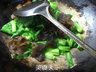 黑木耳鸡蛋炒菜芯的做法步骤：8