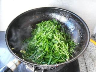 蛋烧韭菜的做法步骤：6