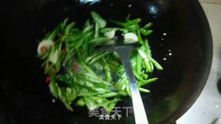 辣椒炒肉片的做法步骤：4