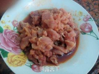 豆酱闷肉的做法步骤：1