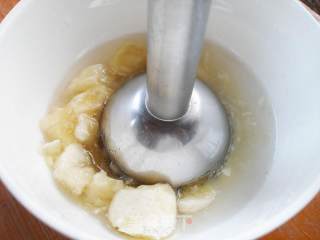 香蕉炖蛋的做法步骤：3