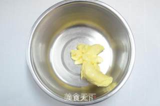 法国著名小茶点——费南雪的做法步骤：2