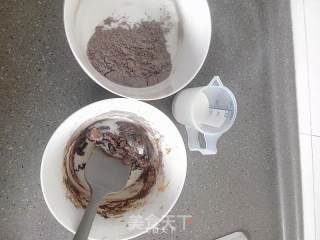 巧克力玛芬(乳化法)的做法步骤：5