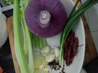干锅小黄鱼的做法步骤：1