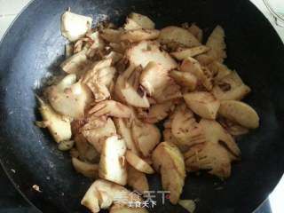 冬菜烧毛笋的做法步骤：3
