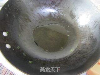 荠菜肉丝炒年糕的做法步骤：6