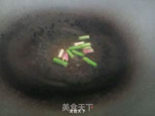 青椒胡萝卜炒肉卷的做法步骤：3